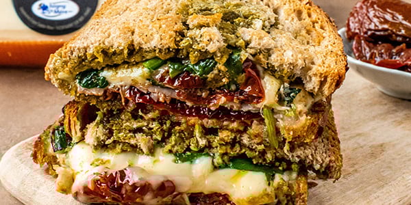 Image de cover représentant la page "Grilled Cheese Italien" de la société d'Isigny-Sainte-Mère