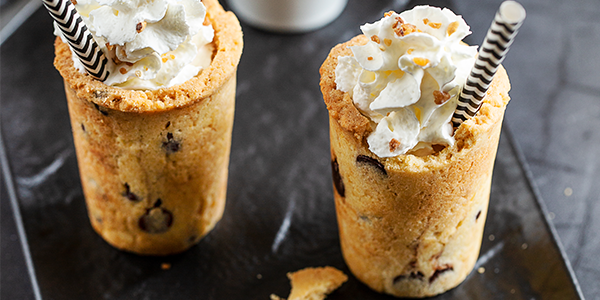 Cookie shots with whipped cream - Isigny Sainte-Mère