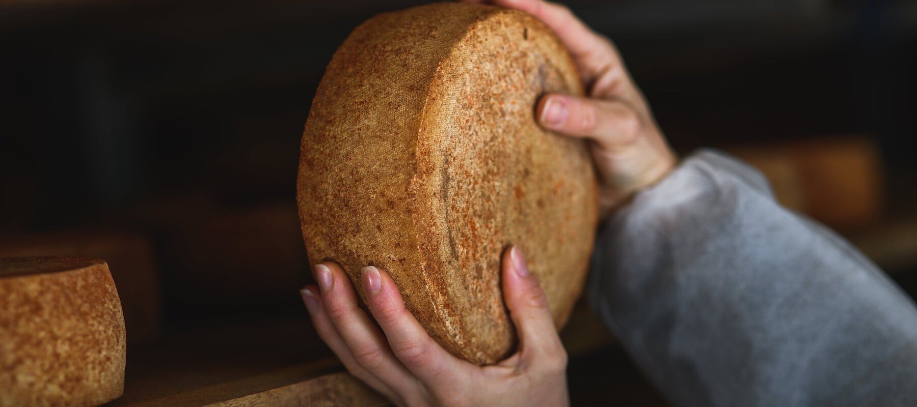 Image de cover représentant la page "CHEESES" de la société d'Isigny-Sainte-Mère