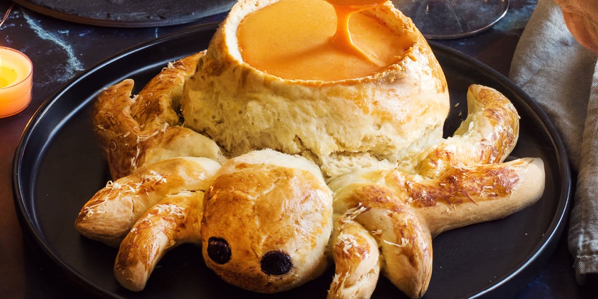Image de cover représentant la page "Fondue de Mimolette d’Halloween" de la société d'Isigny-Sainte-Mère