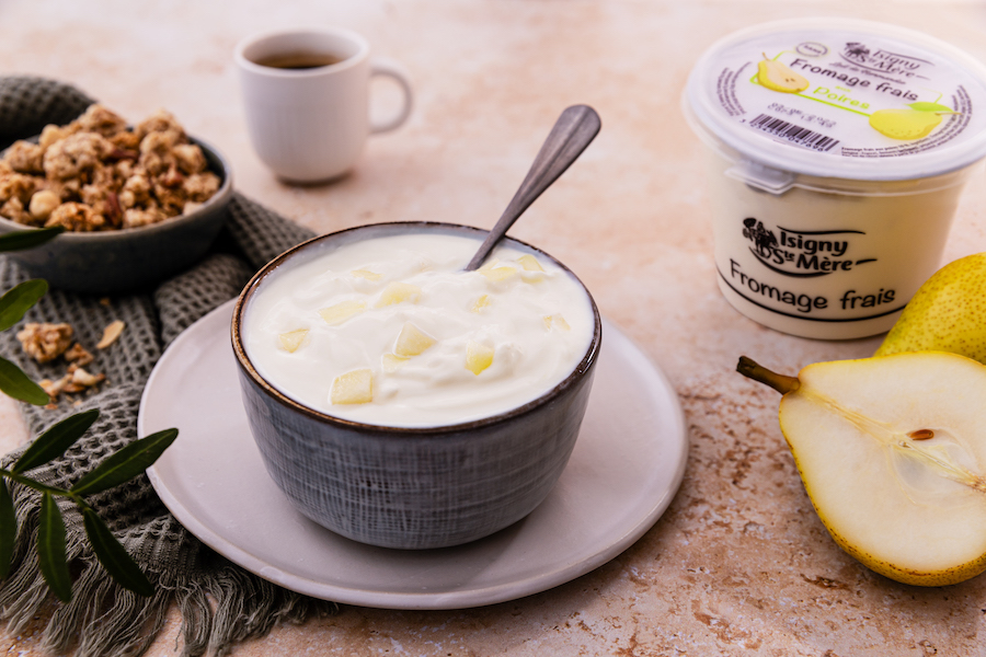 Bol de fromage frais aux poires