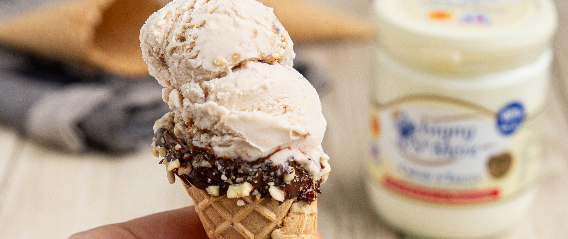 Recette de glace Noisette Et Creme Isigny AOP