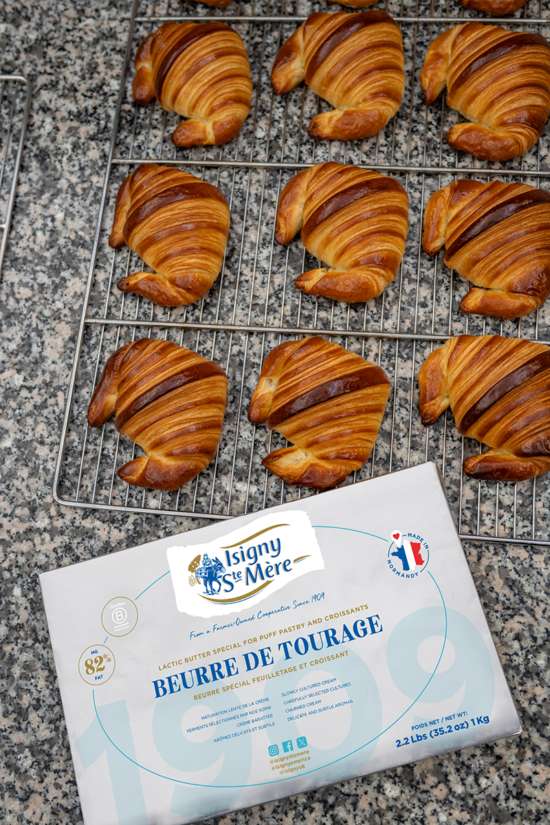 Plaque de Beurre spécial tourage Isigny Sainte-Mère et croissants