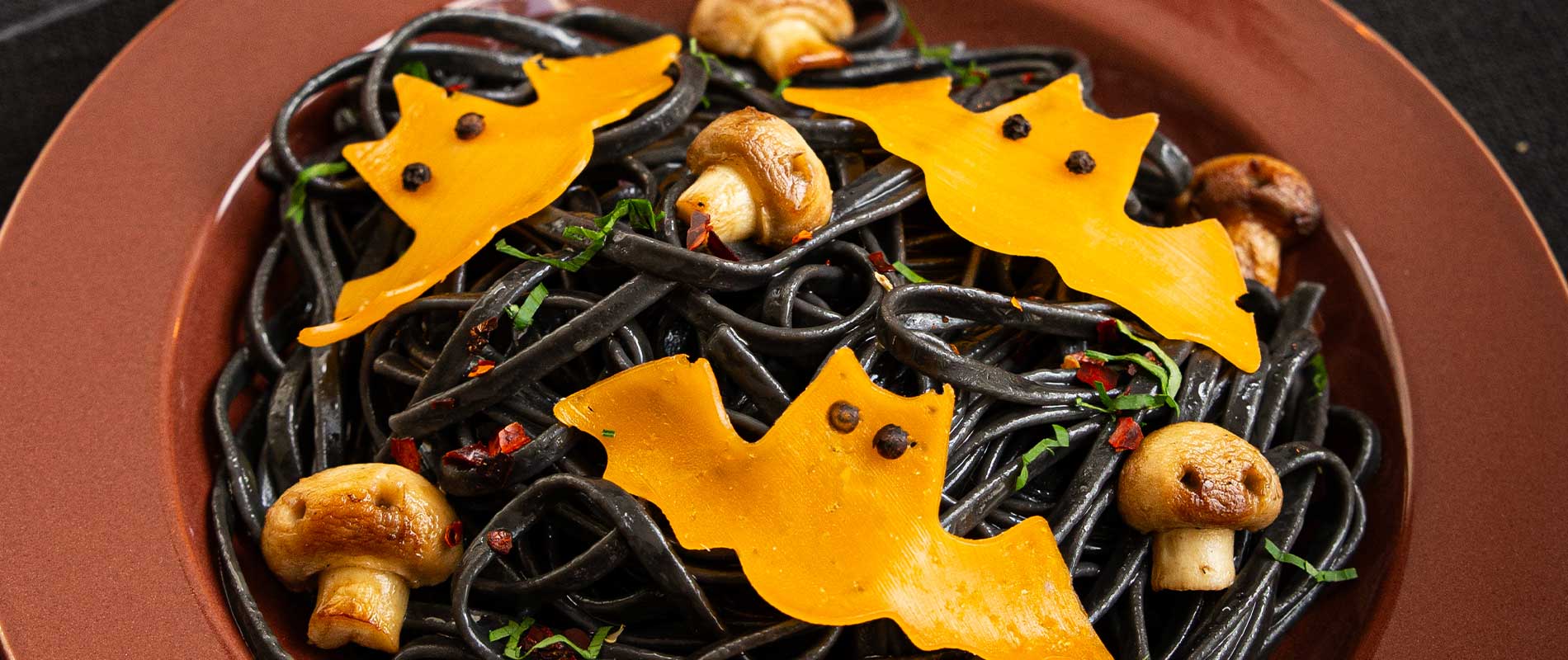 Spaghettis d'halloween à la Mimolette d'Isigny