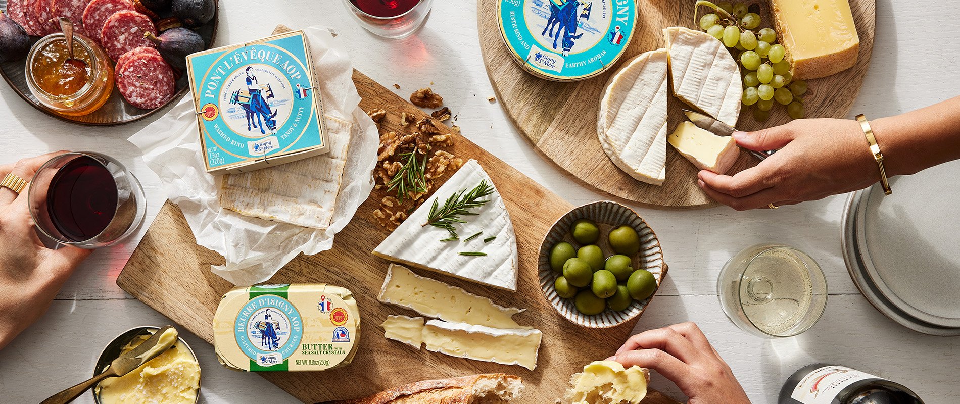 table avec des produits Isigny Sainte-Mère